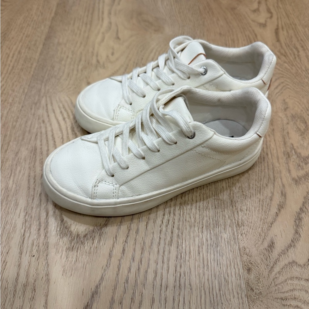 Zara Boy’s White Sneakers